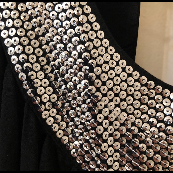 ⚡SALE⚡ Black & Silver Sequins Top, Small - Picture 3 of 6
